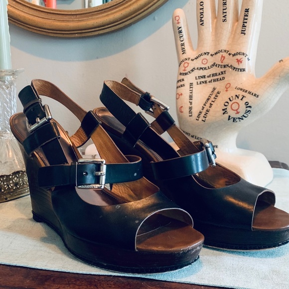 💯  Authentic Coach Black Mary Jo wedges - Picture 1 of 7